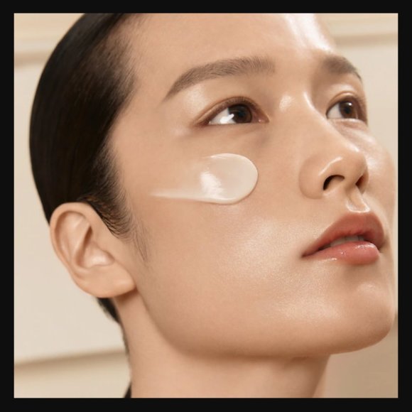 🌈4/$20 NEW Sulwhasoo Overnight Vitalizing Mask Sample Packette 5mL Expiry 20250 - Picture 1 of 8